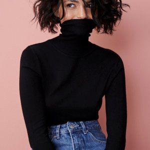 🌻2/$20 Twink Thin-knit basic turtleneck sweater